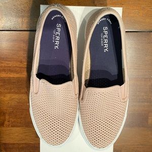 SPERRY Top Sider. Seaside Perforated Slip-On